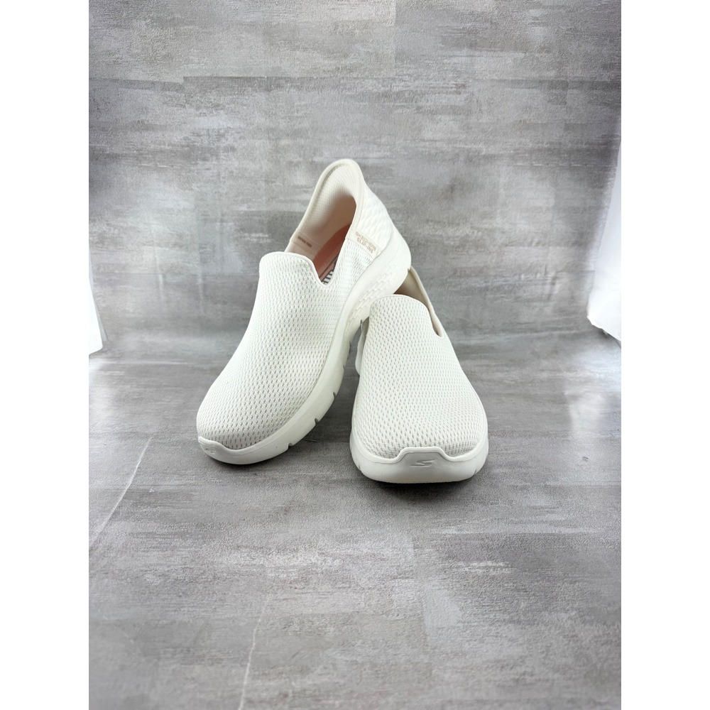 Skechers Hands Free Slip-ins GO WALK 7 Mia Off White Sneakers 124963 Women Sz 9